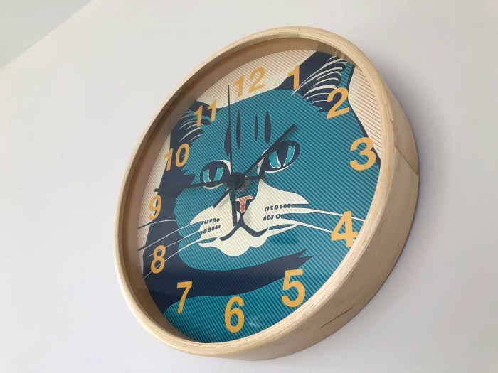 Carlton unique cat mirror wall clock modern design home decor